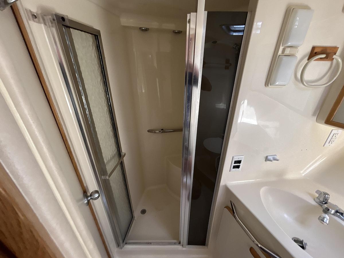 Used 1993 Sea Ray 440 Sundancer