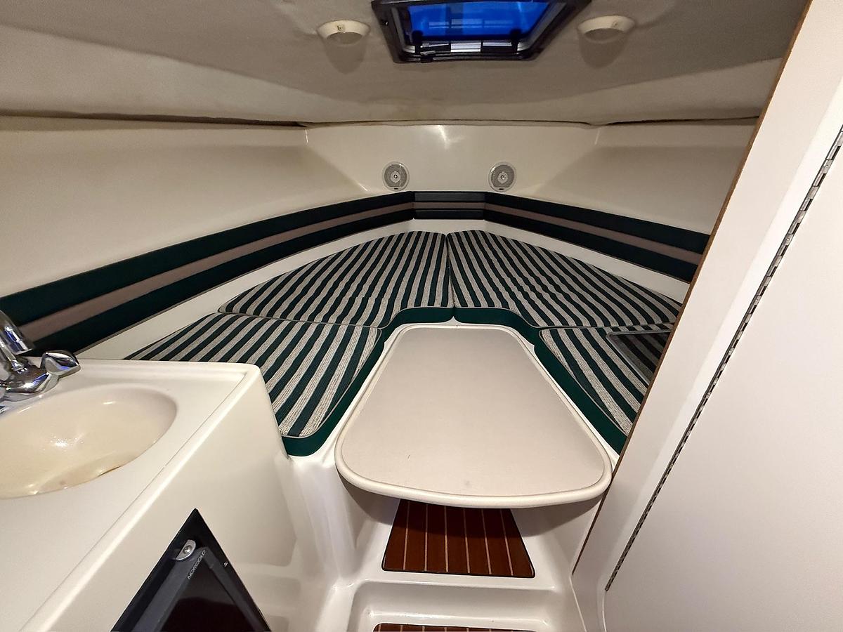 Used 1998 Pursuit 2860 Denali