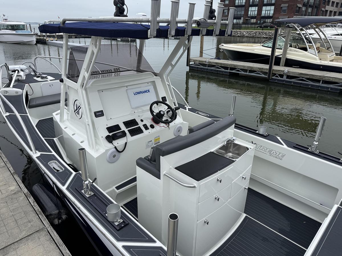 Used 2021 Extreme Boats 745 Center Console 24ft