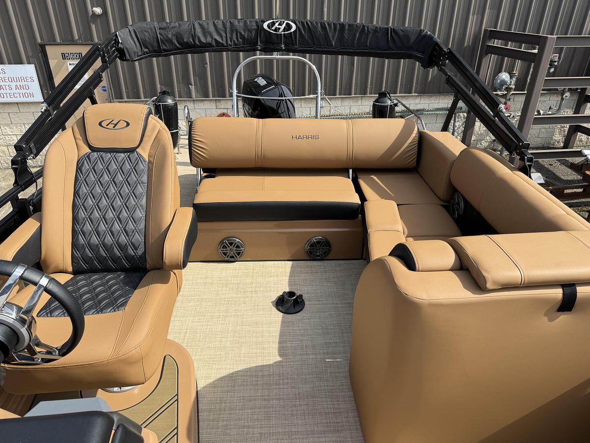 Used 2022 Harris  230 Solstice