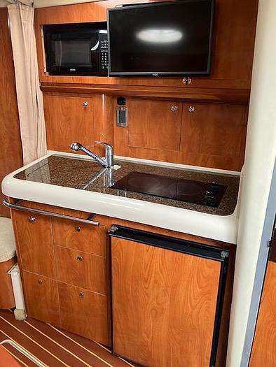 Used 2006 Four Winns 318 Vista