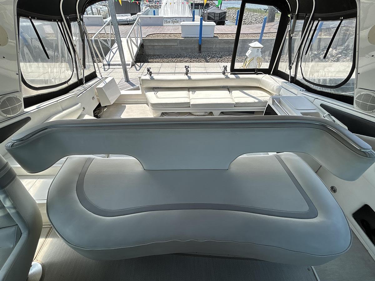 Used 1993 Sea Ray 440 Sundancer