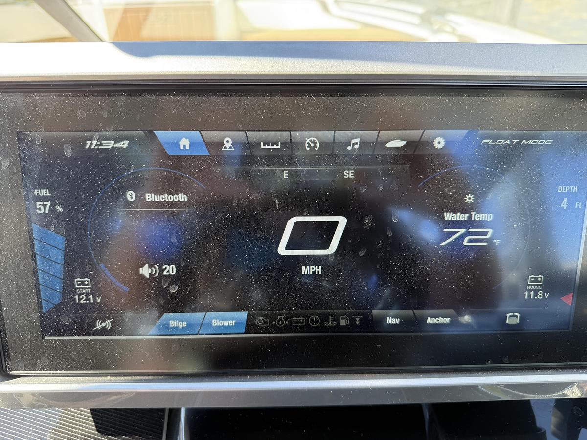 Used 2023 Yamaha 252 SD