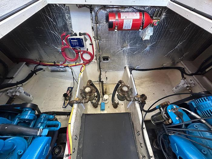 Used 2007 Silverton 33 Convertible