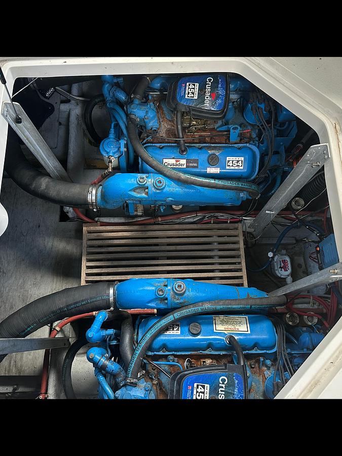 Used 1990 Silverton 34 Express