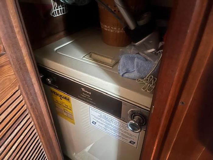 Used 1981 Viking 43 DC