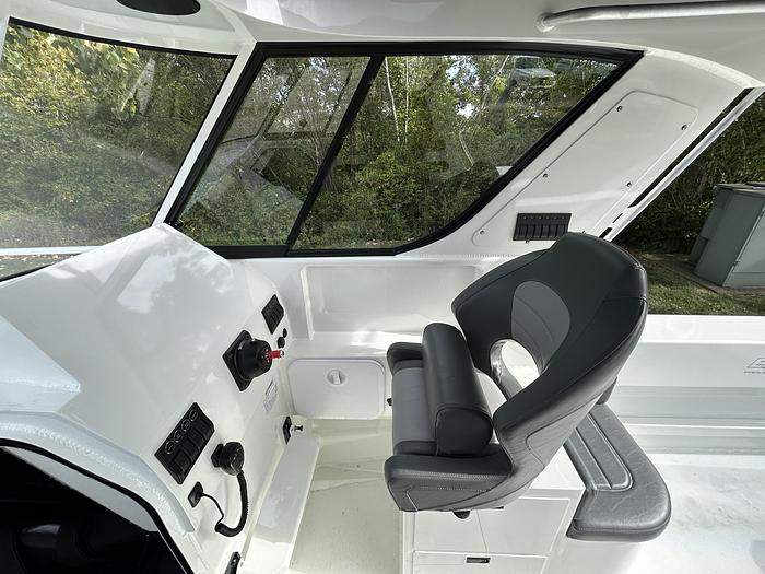 2025 Extreme Boats  745 Game King