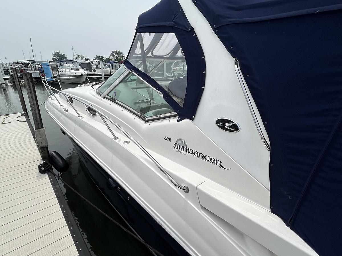 Used 2005 Sea Ray 320 Sundancer