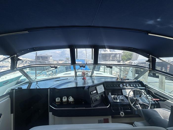 Used 1990 Sea Ray 350 Sundancer