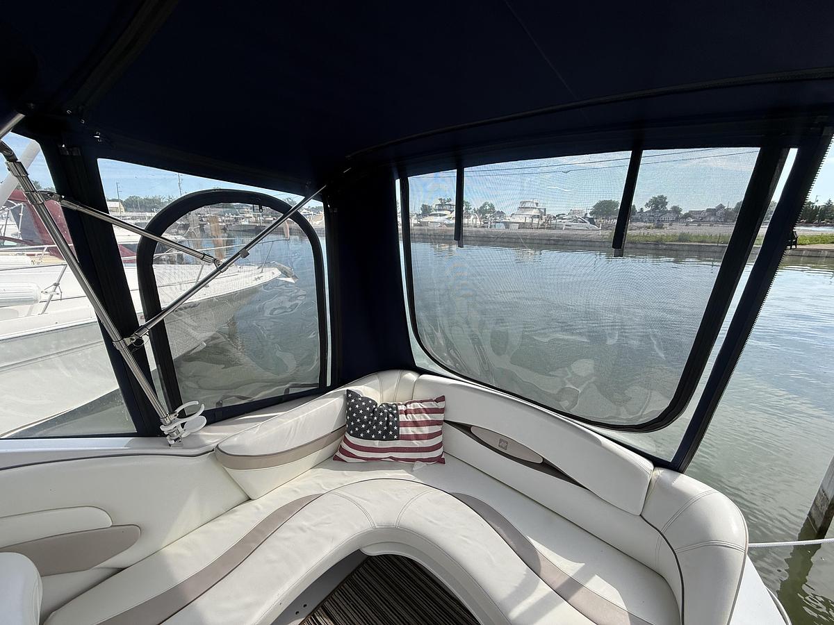 Used 1998 Four Winns 258 Vista