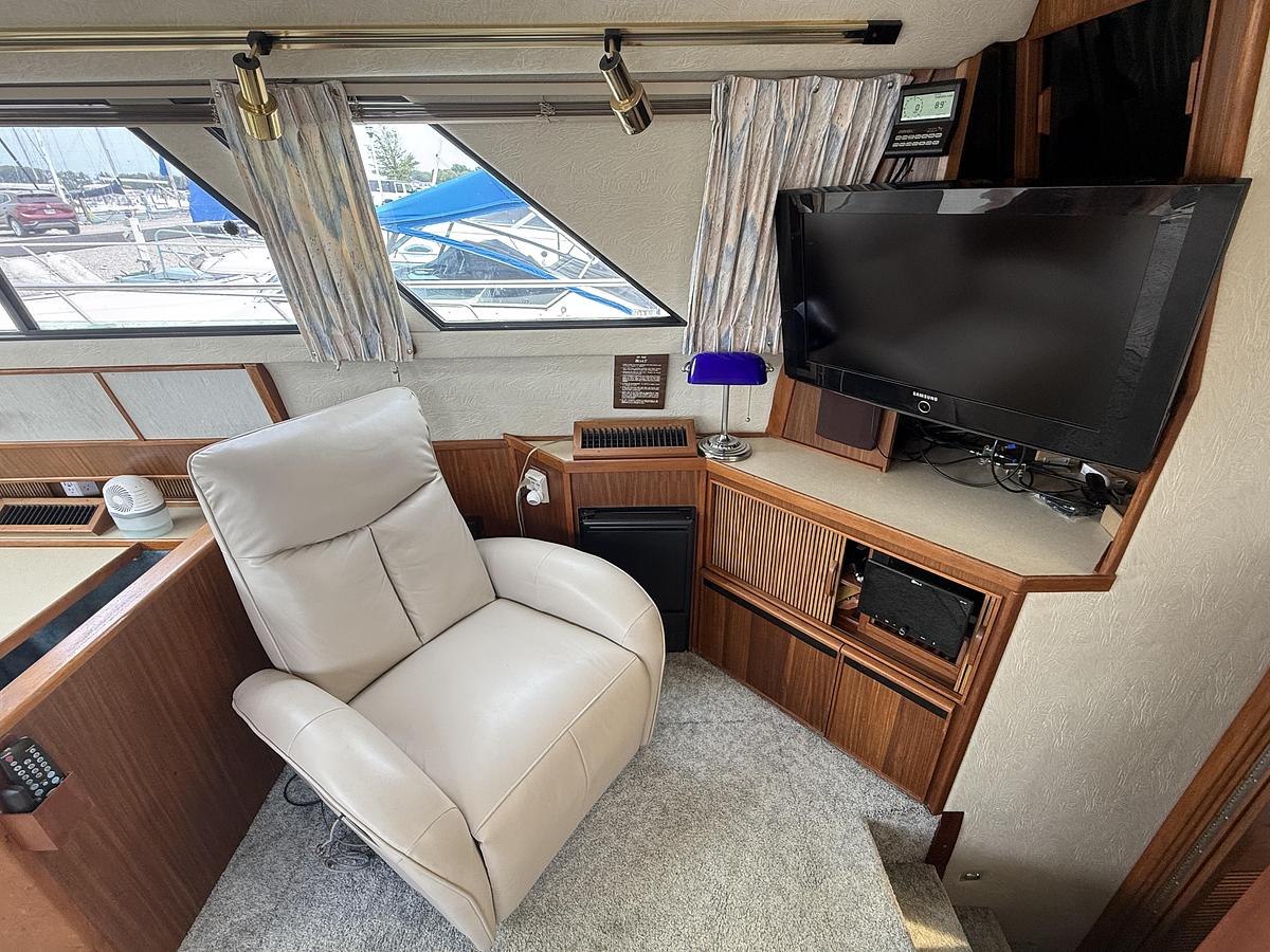 Used 1986 Sea Ray 410 Sundancer