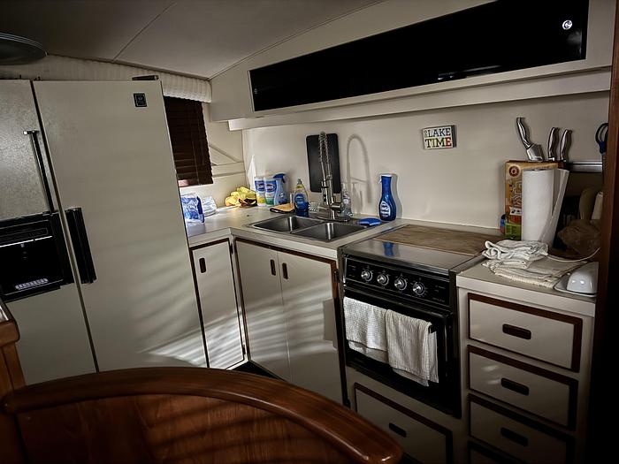 Used 1987 Bertram 42 Aft Cabin Motor Yacht