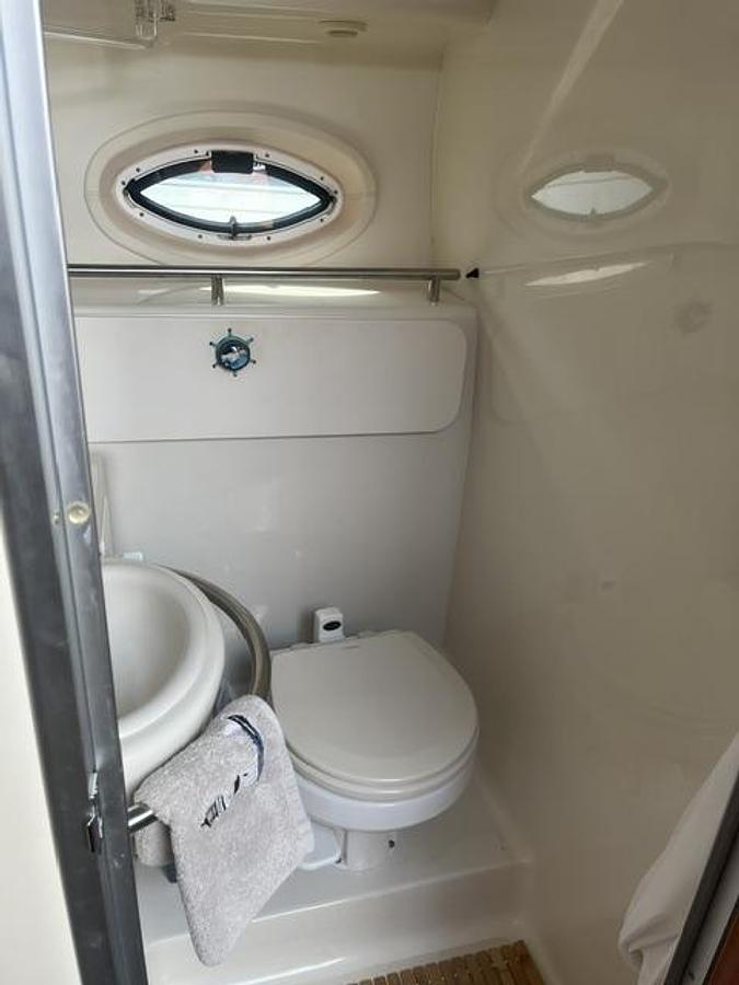 Used 2006 Maxum 3300 SE