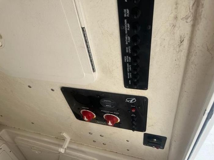 Used 2015 Sailfish 320 CC