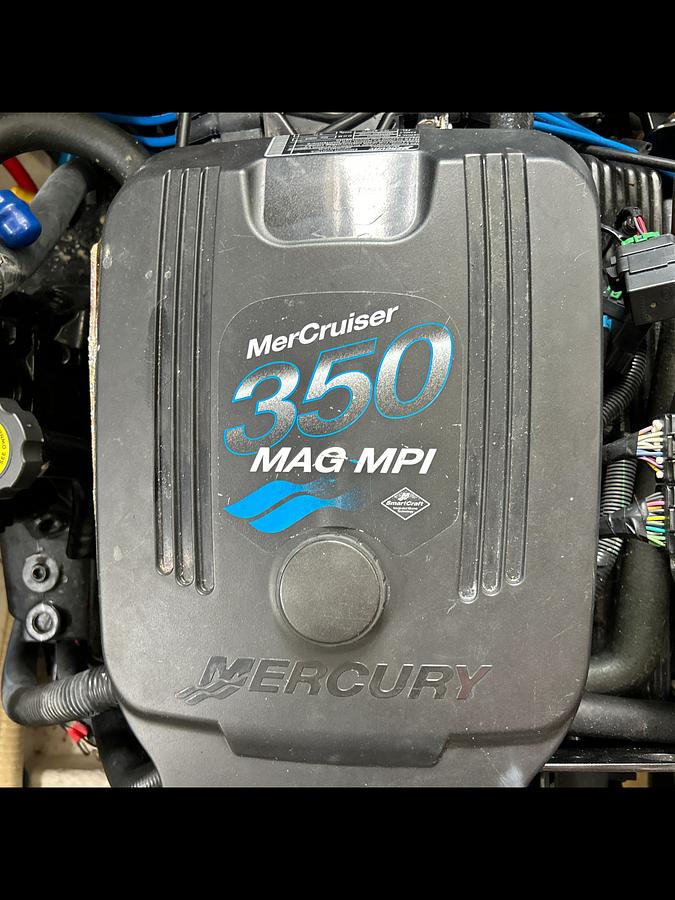 Used 2005 Sea Ray 320 Sundancer