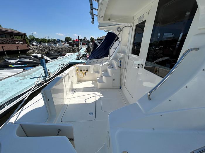 Used 2007 Silverton 33 Convertible