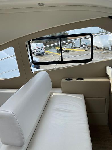 Used 2018 Carver C37