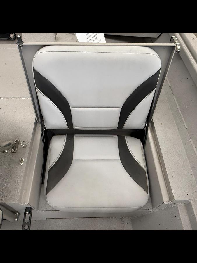 Used 2020 Alumacraft 20 Bay