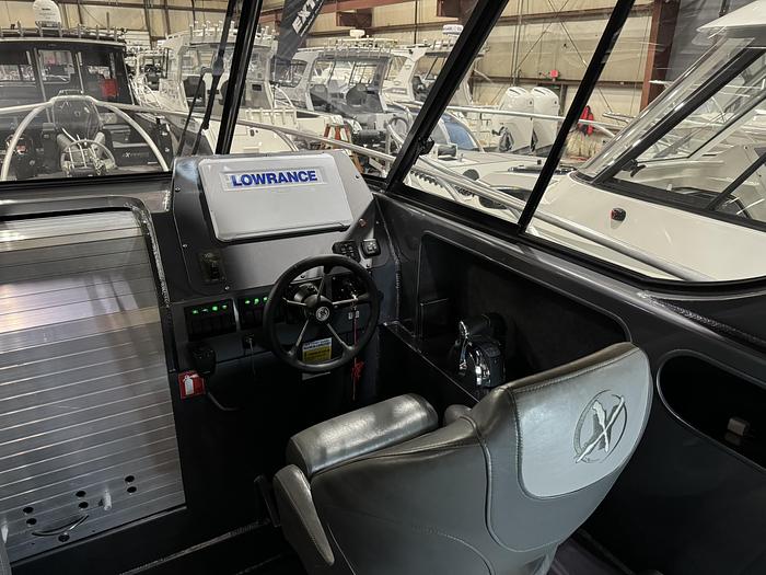 Used 2020 Extreme Boats 795 Walk Around 26'