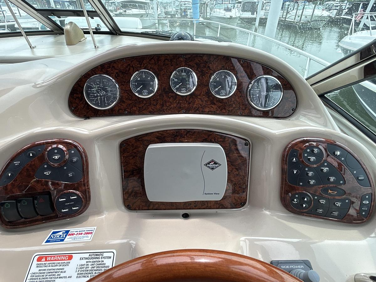 Used 2005 Sea Ray 320 Sundancer