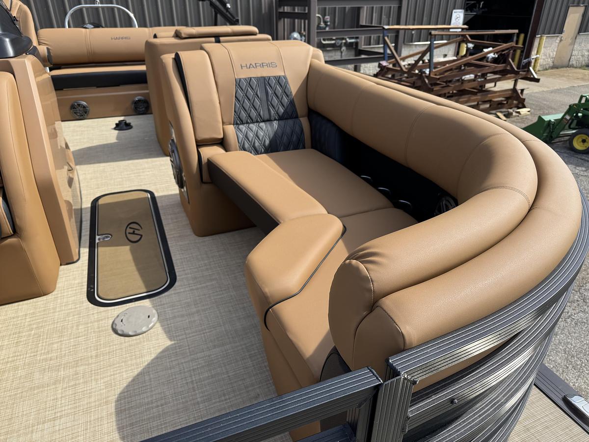 Used 2022 Harris  230 Solstice