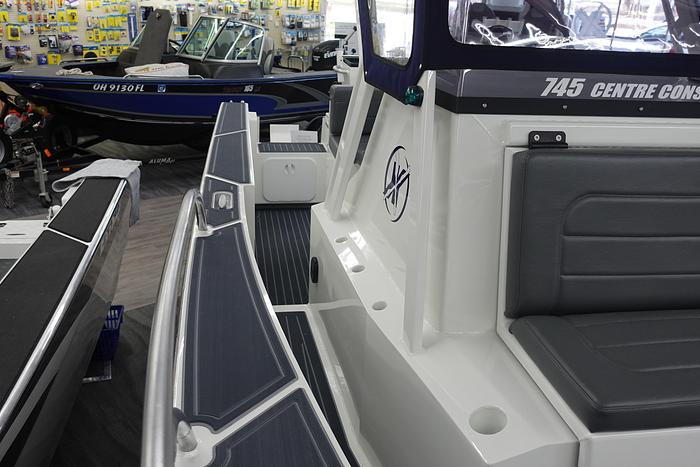 2024 Extreme Boats 745 Center Console 24ft