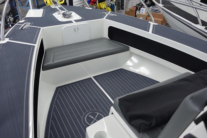 2024 Extreme Boats 745 Center Console 24ft