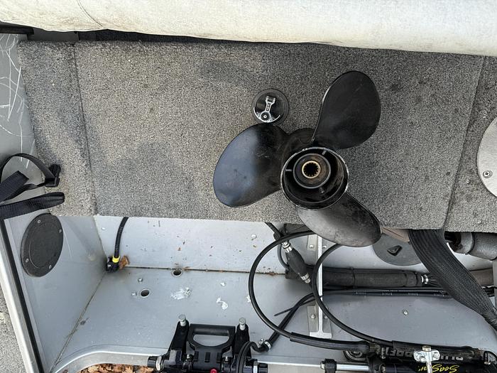 Used 2004 Alumacraft 185 Tourament Sport