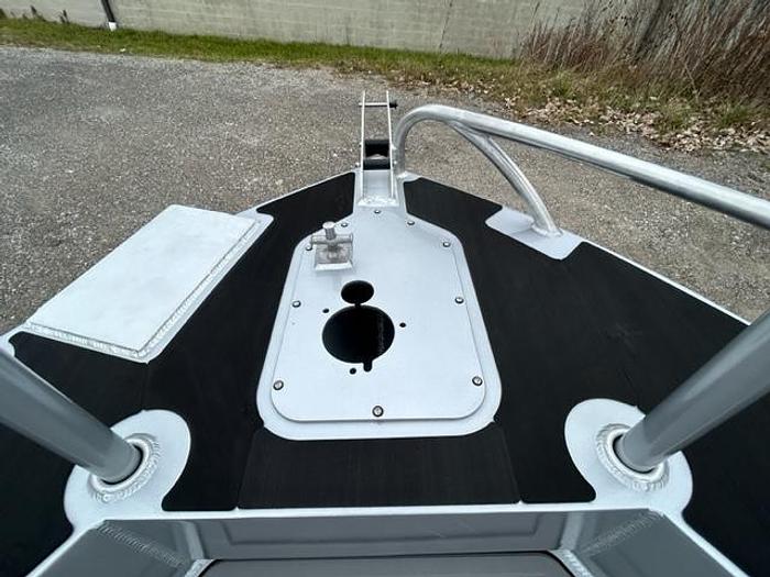 2026 Extreme Boats 1770 Enduro Side Console