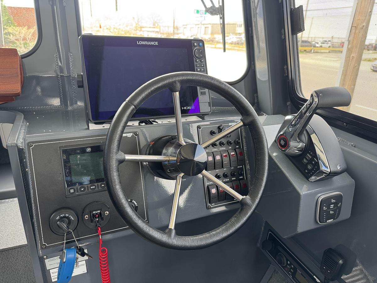 Used 2025 Hewescraft 240 Pacific Cruiser Hardtop