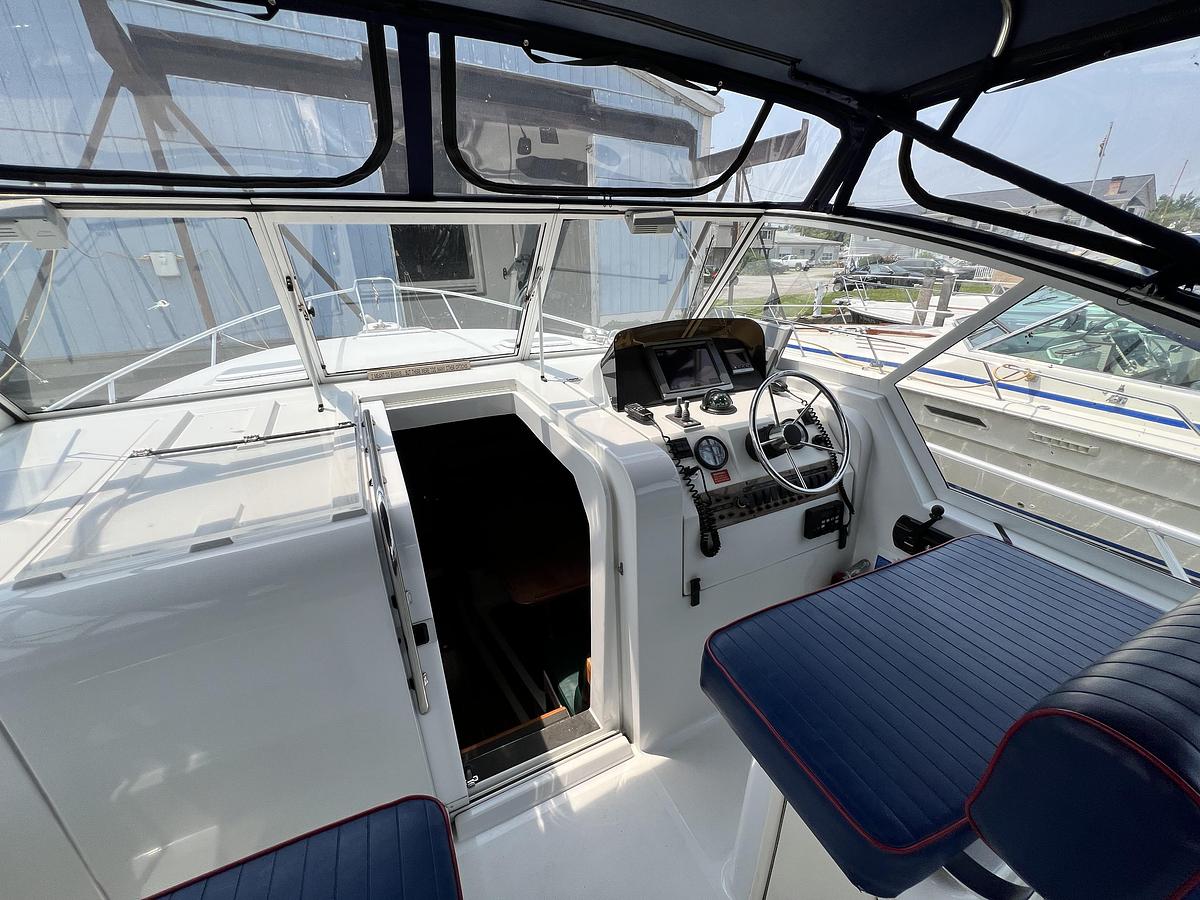 Used 2001 Mainship 34 Pilot