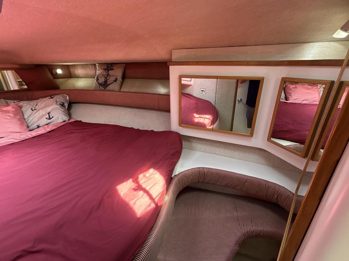 Used 1993 Sea Ray 440 Sundancer