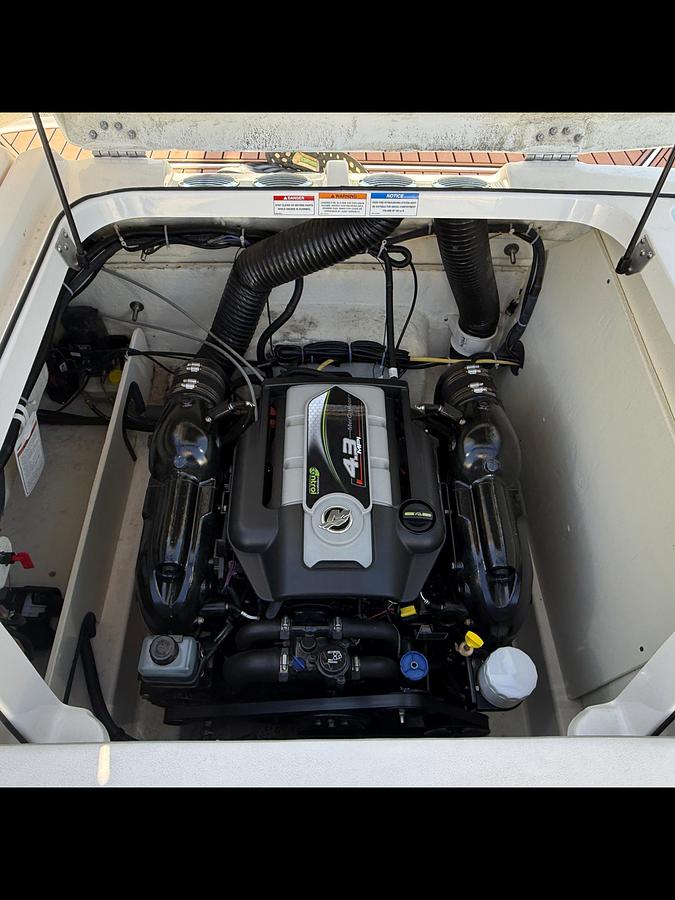 Used 2016 Bayliner VR5