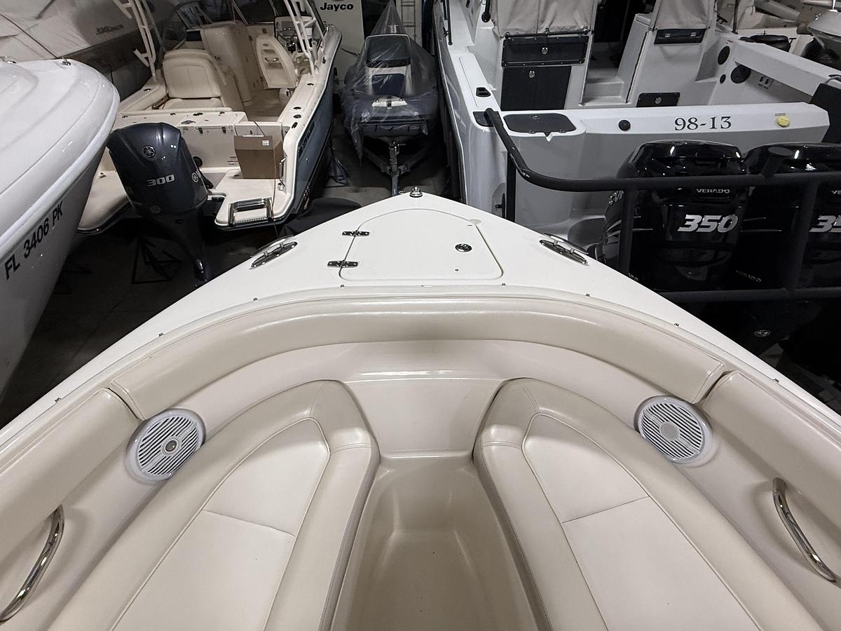 Used 2014 Pursuit 265 DC