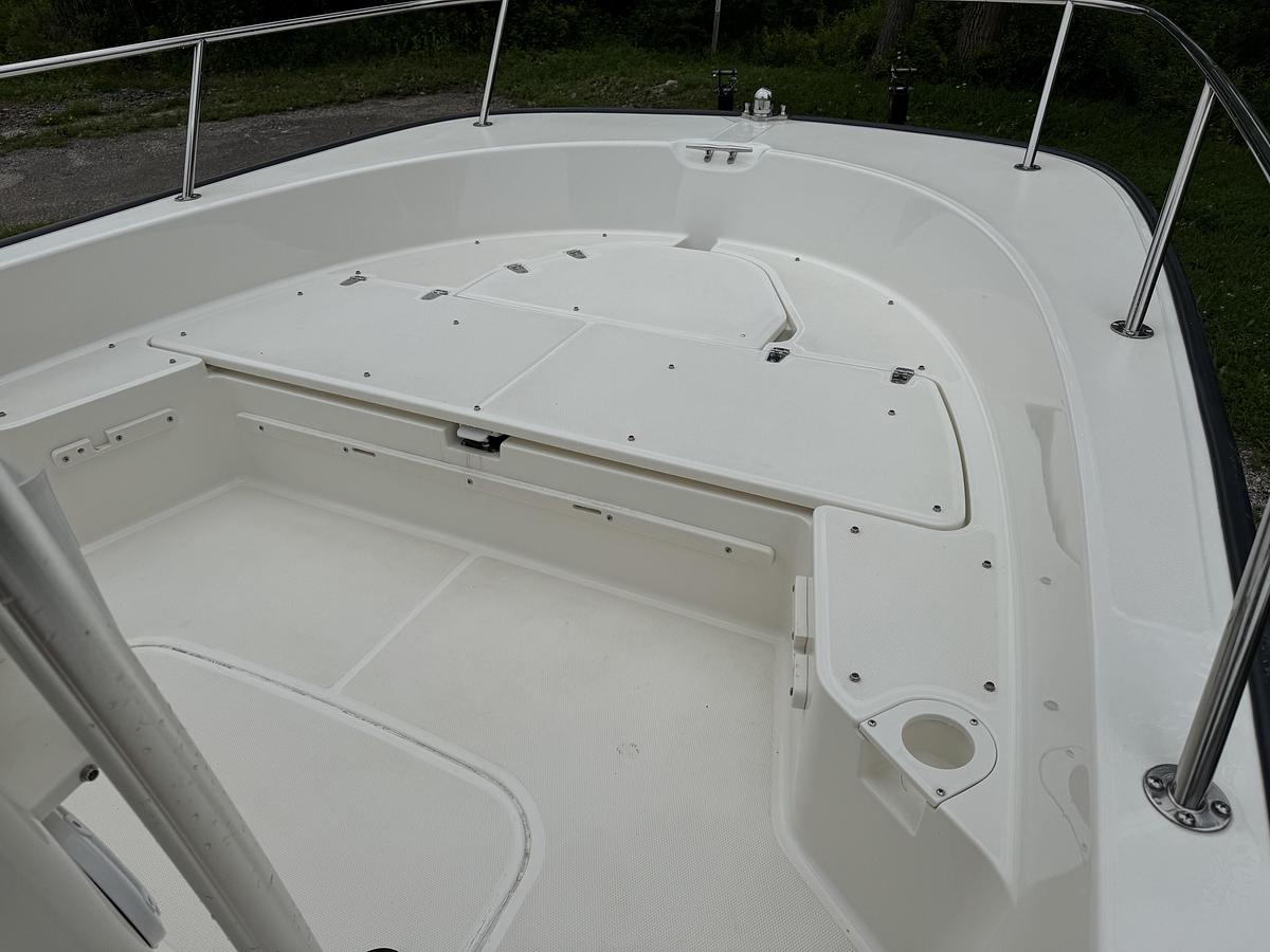 Used 2013 Boston Whaler 210 Montauk