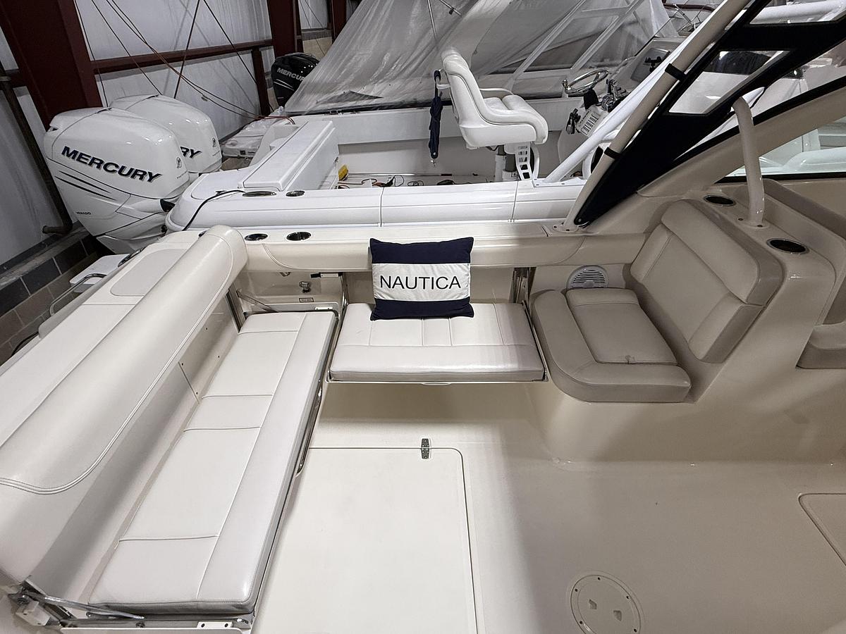 Used 2014 Pursuit 265 DC