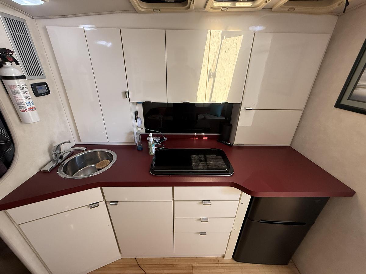 Used 1990 Silverton 34 Express