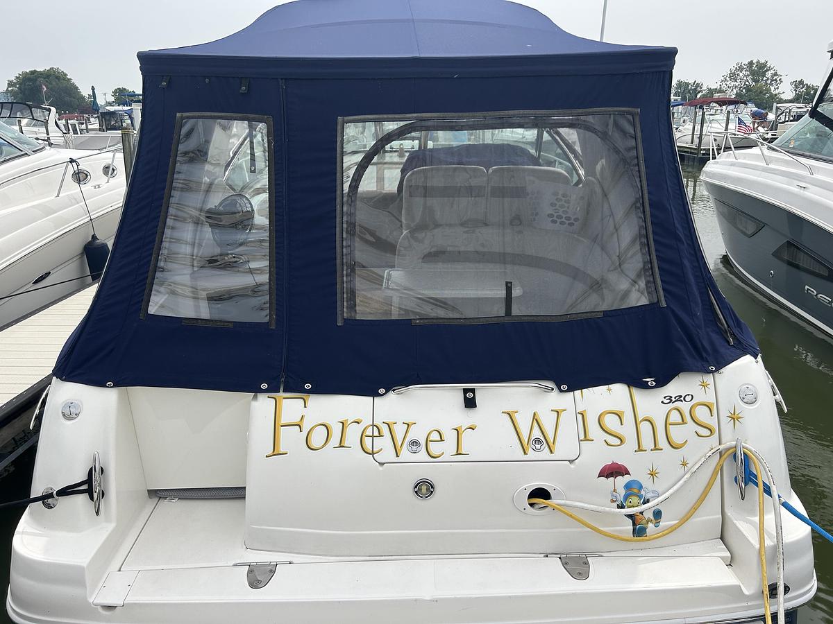 Used 2005 Sea Ray 320 Sundancer