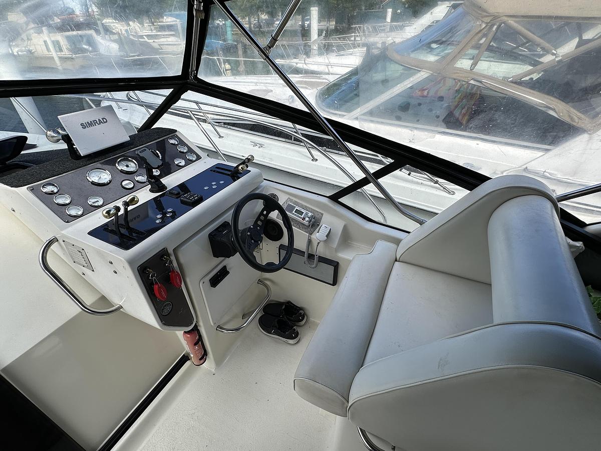 Used 1990 Silverton 34 Express