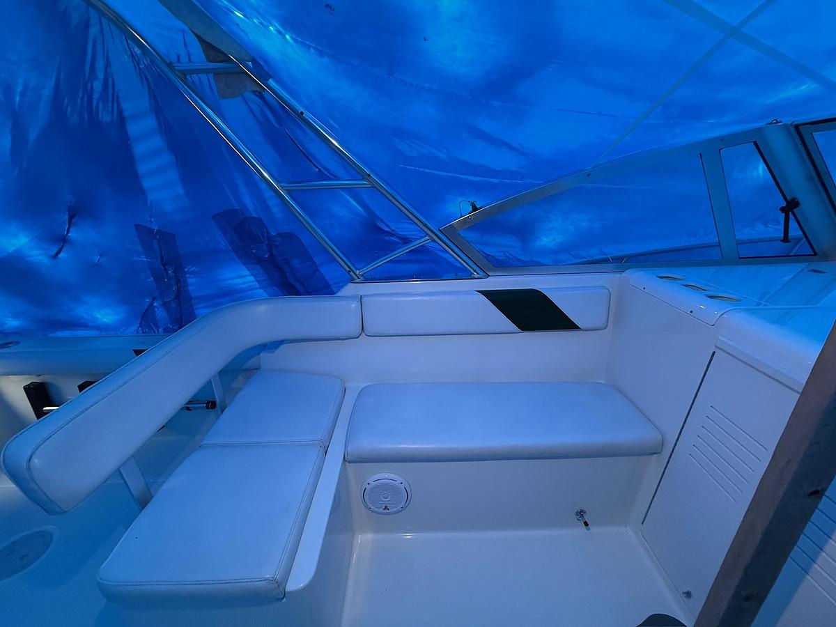 Used 1998 Pursuit 2860 Denali