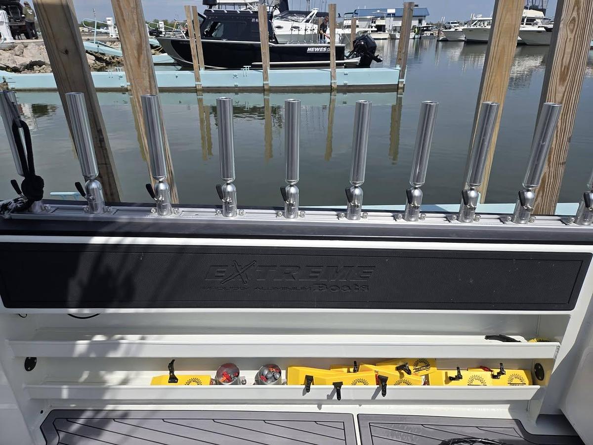 2026 Extreme Boats 915 Game King 30'