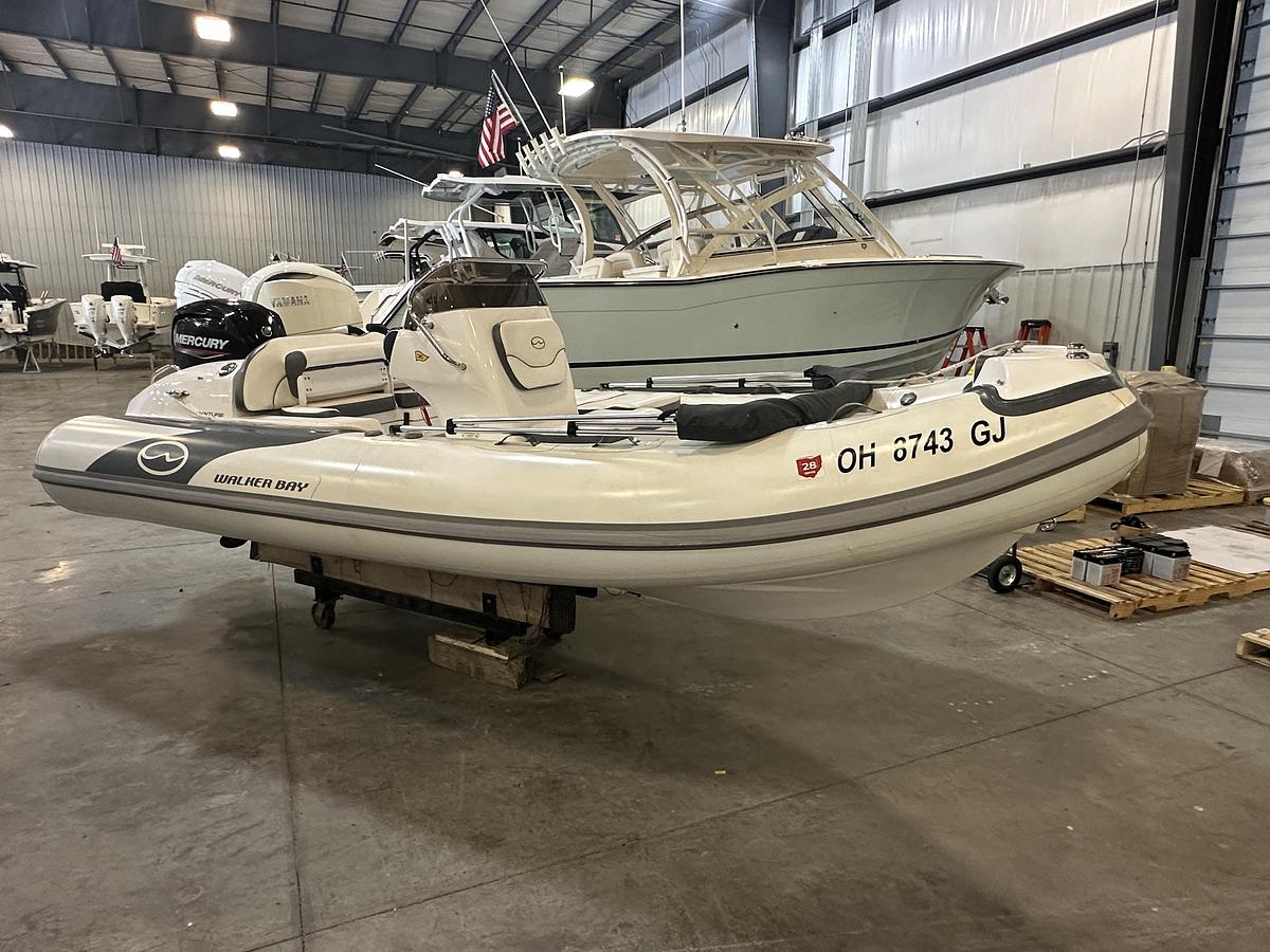Used 2022 Walker Bay Venture 16