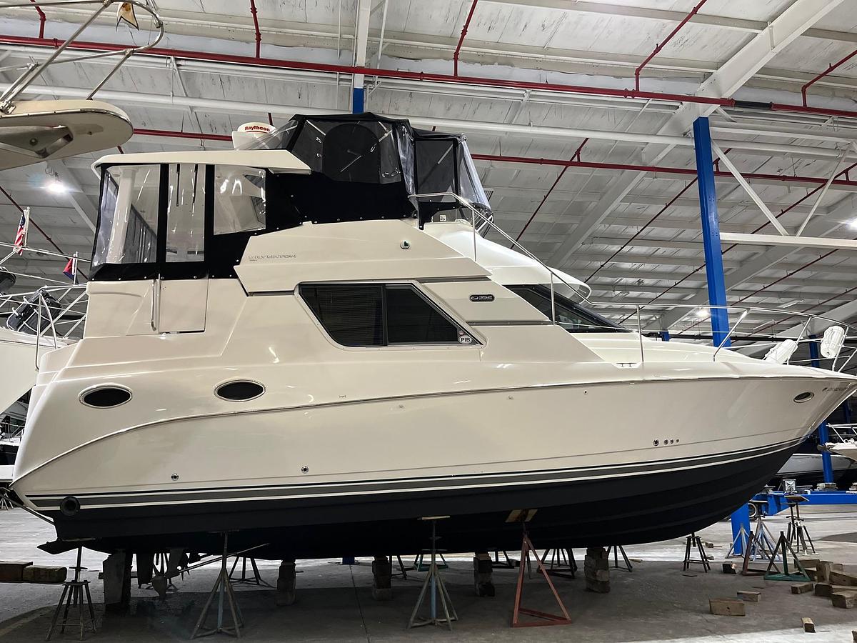 Used 1998  Silverton 352 Motor Yacht