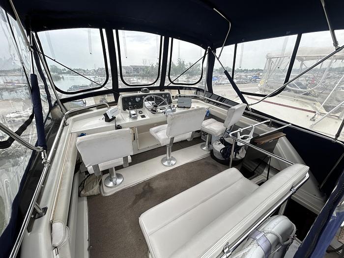 Used 1990 Silverton  40 Motor Yacht