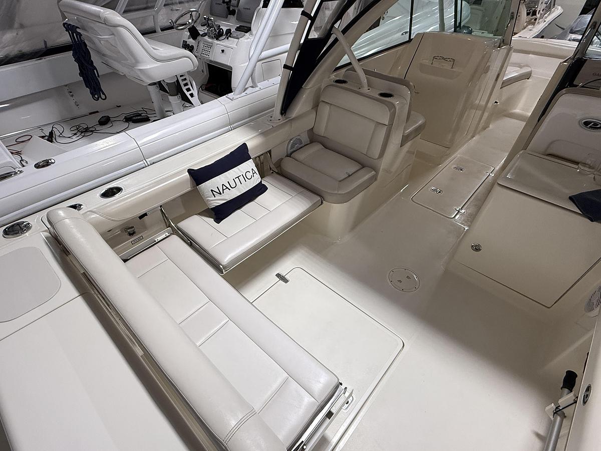 Used 2014 Pursuit 265 DC