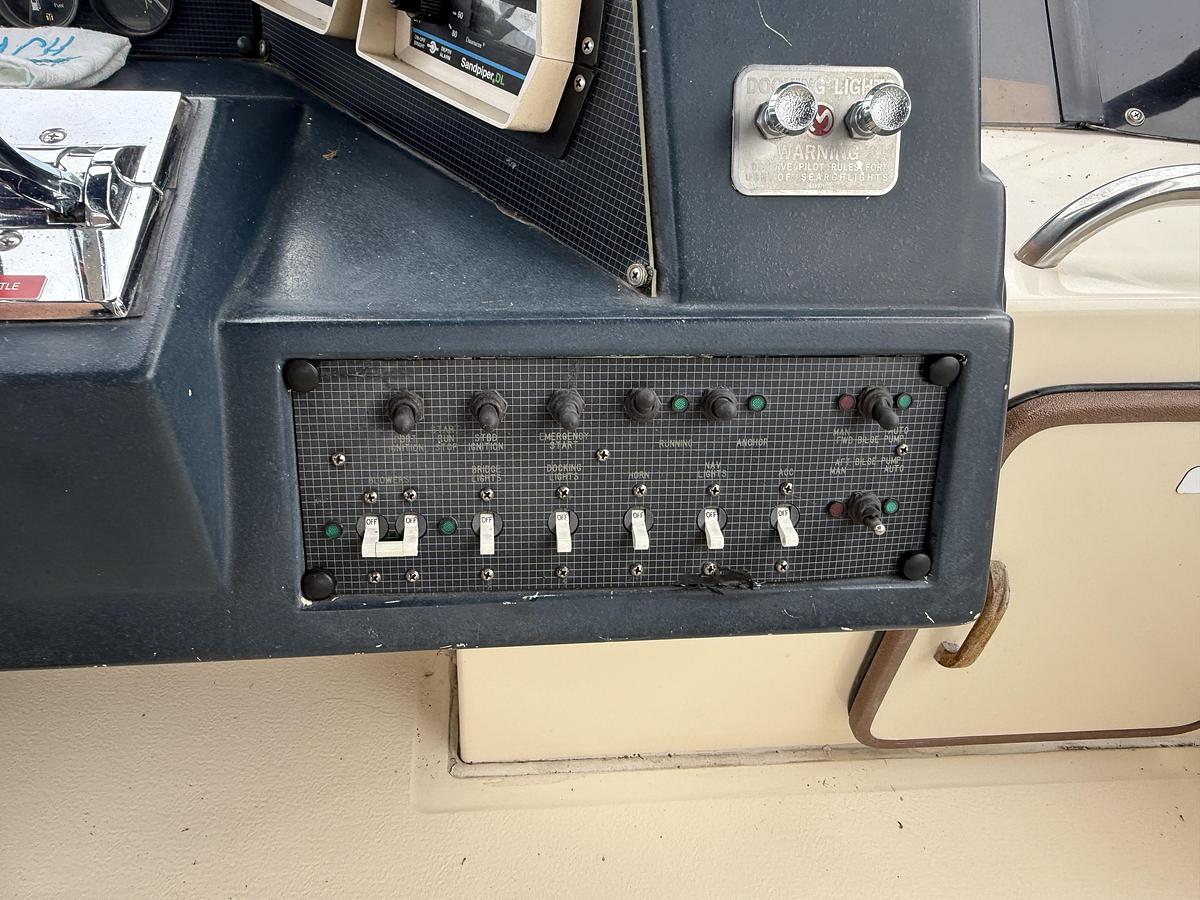 Used 1986 Sea Ray 410 Sundancer