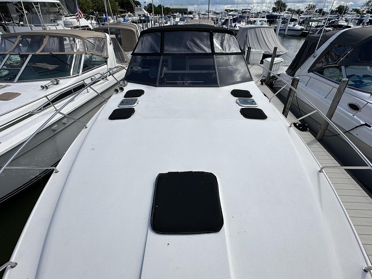 Used 1990 Silverton 34 Express