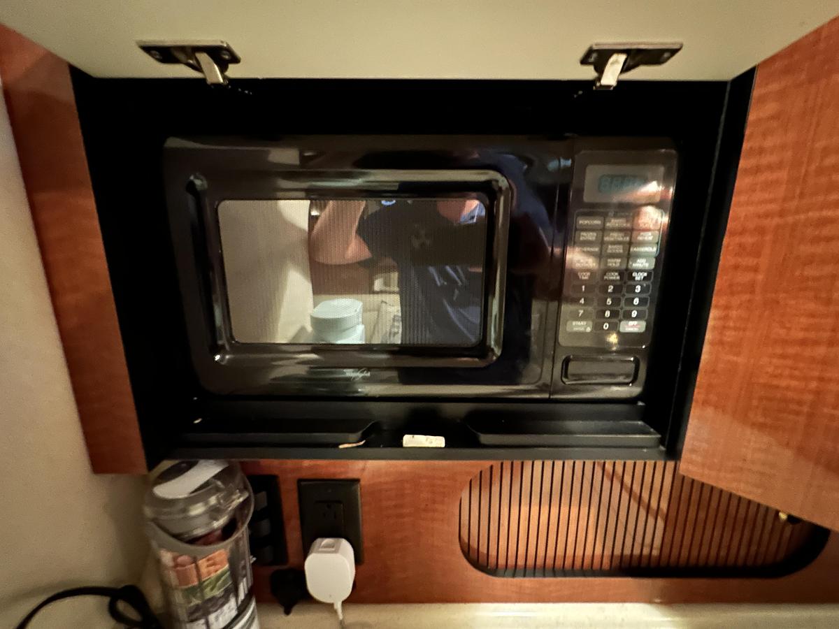 Used 2004 Sea Ray 340 Sundancer