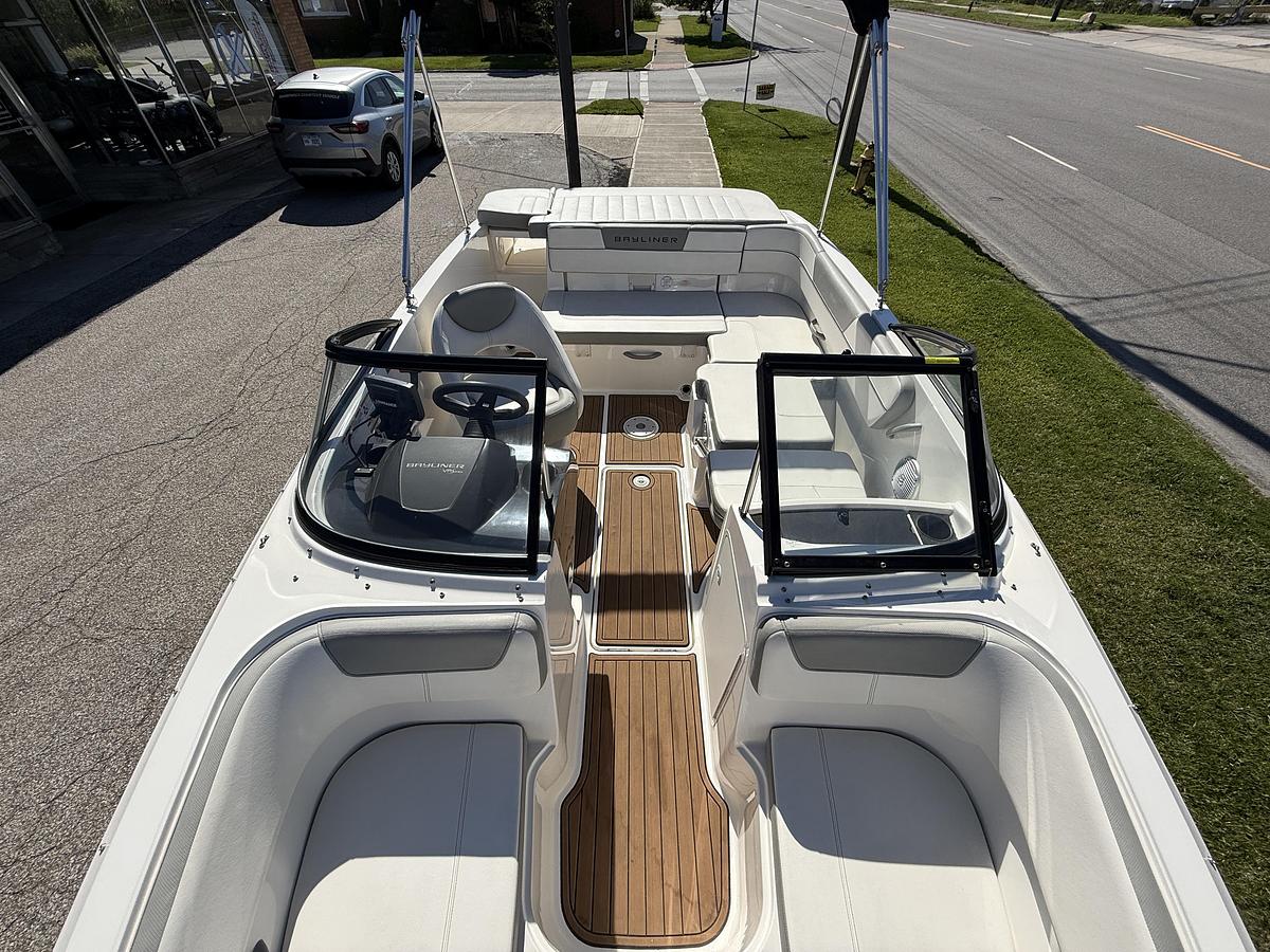 Used 2016 Bayliner VR5