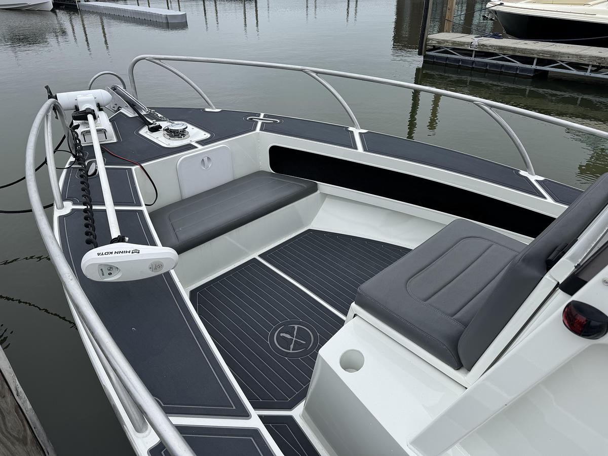 Used 2021 Extreme Boats 745 Center Console 24ft